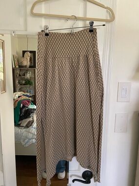 Beige Diamond-Print Asymmetric Midi Skirt
